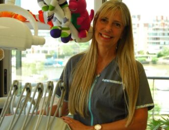 Tratamiento en forma precoz de frenillo lingual corto